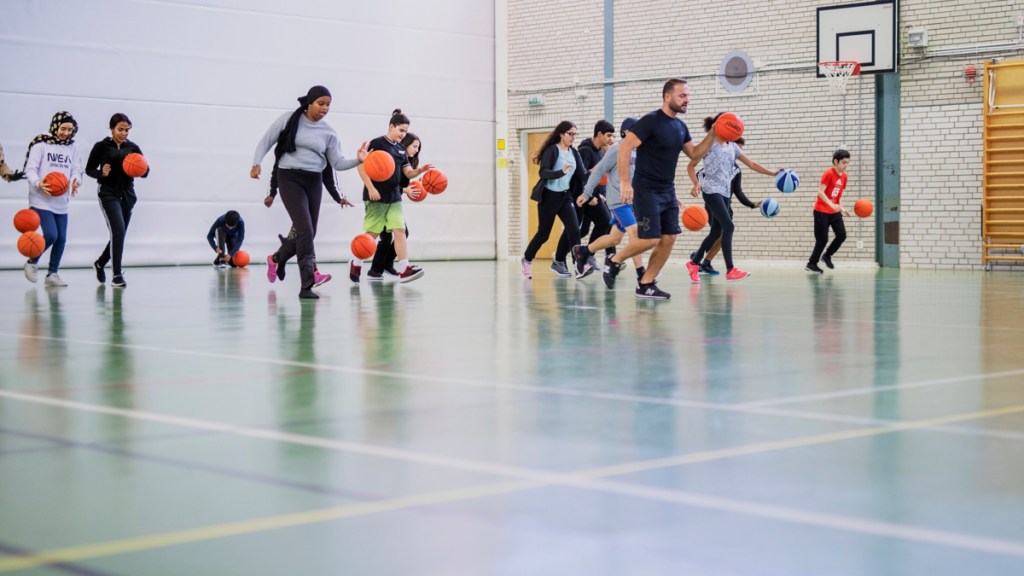 6 april: Öppen sporthall på Kviberg Park